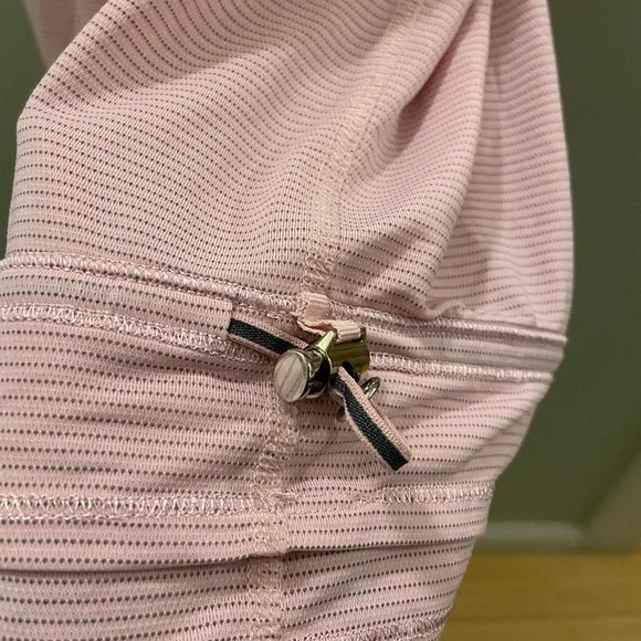 Lululemon Run: Back On Track Tank with cinch-able drawstring - Picture 6 of 10